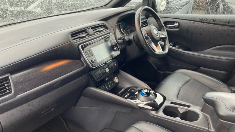 Nissan LEAF 110kW N-Connecta 40kWh 5dr Auto Electric Hatchback